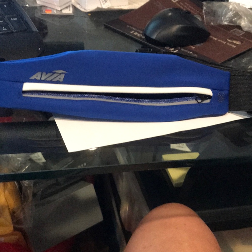 Avia waist pouch
